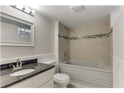 2112 Overlook Dr, Bloomington, MN 55431 photo 16