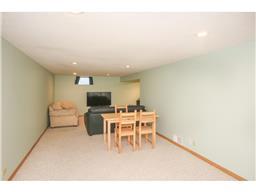 2097 Emerald Ln, Eagan, MN 55122 photo 9