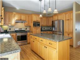 4961 Sycamore Dr, Eagan, MN 55123 photo 5