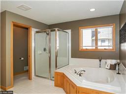 4961 Sycamore Dr, Eagan, MN 55123 photo 15