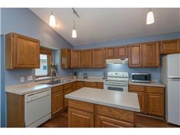 1081 Northview Park Rd, Eagan, MN 55123 photo 8