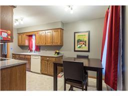 2057 Opal Dr, Eagan, MN 55122 photo 6
