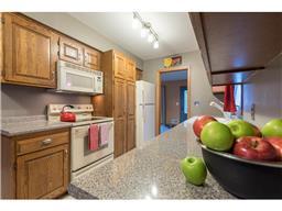 2057 Opal Dr, Eagan, MN 55122 photo 7