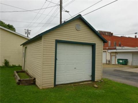 624 3rd St, Kenyon, MN 55946 photo 4