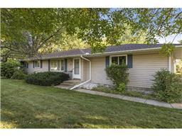 751 E 84th St, Bloomington, MN 55420 photo 1