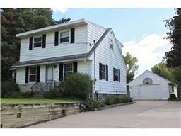 2638 Geranium Ave E, Maplewood, MN 55119 photo 3
