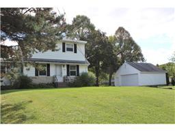 2638 Geranium Ave E, Maplewood, MN 55119 photo 1