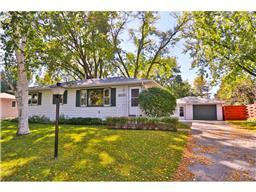 2072 Opal Dr, Eagan, MN 55122 photo 1