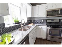 3413 Rolling Hills Dr, Eagan, MN 55121 photo 5