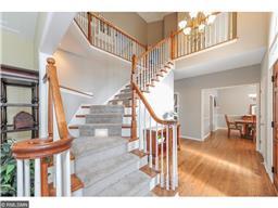 2005 Royale Dr, Eagan, MN 55122 photo 2