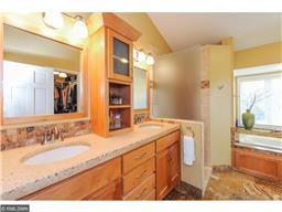 2005 Royale Dr, Eagan, MN 55122 photo 13