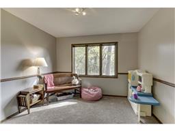 4685 Parkridge Dr, Eagan, MN 55123 photo 4