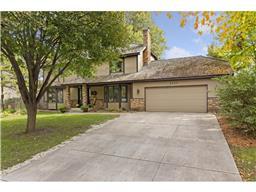 4685 Parkridge Dr, Eagan, MN 55123 photo 1