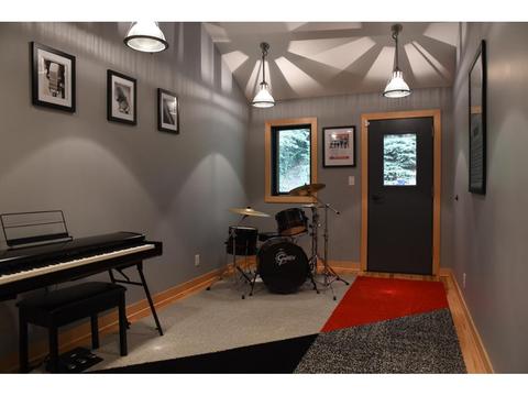 3919 Clippers Rd, Eagan, MN 55122 photo 11