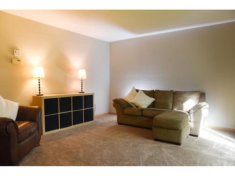3919 Clippers Rd, Eagan, MN 55122 photo 8