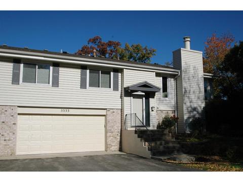 5333 Beachside Dr, Minnetonka, MN 55343 photo 1