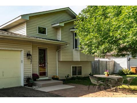 6527 110th Ln N, Champlin, MN 55316 photo 1