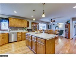 1124 Del Ln, Faribault, MN 55021 photo 11