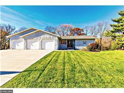1124 Del Ln, Faribault, MN 55021 photo 2