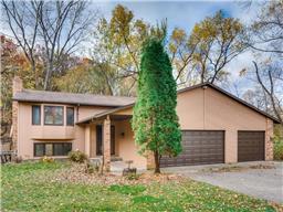 1466 Richards Ct, Eagan, MN 55122 photo 1