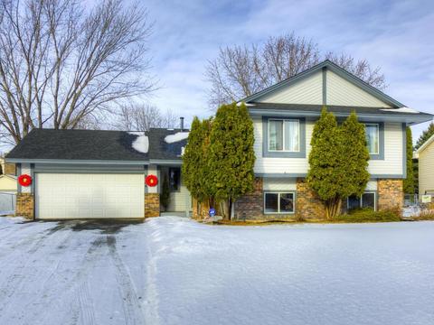 8204 121st Ln N, Champlin, MN 55316 photo 1