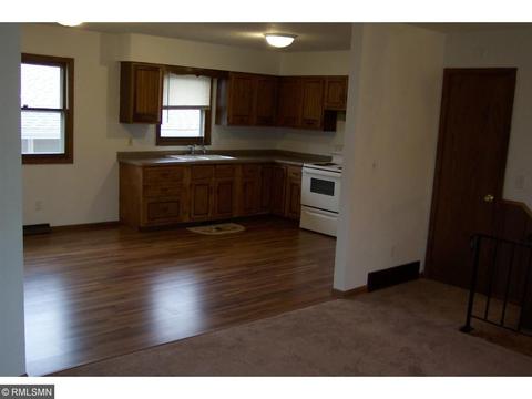 2903 12th St N, Saint Cloud, MN 56303 photo 4