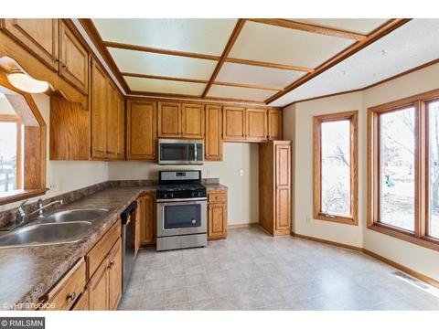 10906 Quebec Ave N, Champlin, MN 55316 photo 2