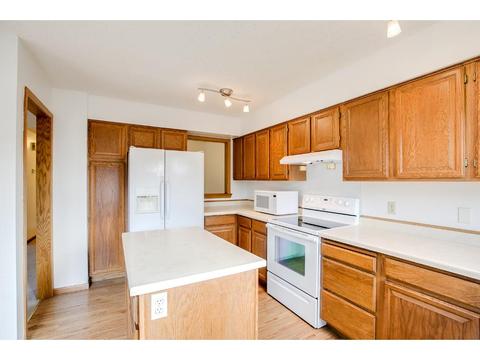 4341 Stirrup St, Eagan, MN 55123 photo 6
