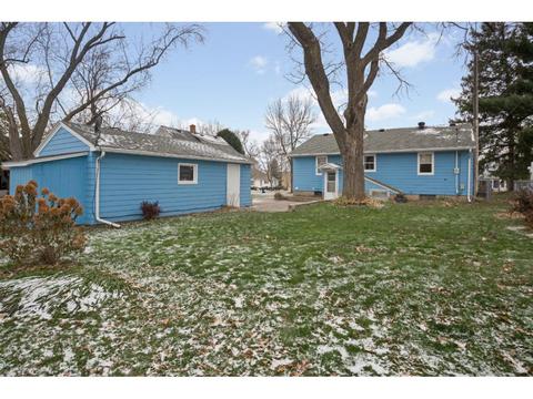 325 Forest Ave E, Mora, MN 55051 photo 2