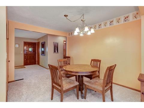 211 E 94th St, Bloomington, MN 55420 photo 5