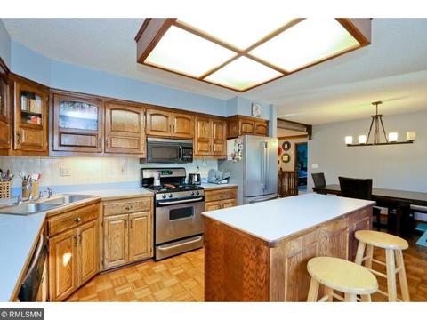 11421 Yates Cir N, Champlin, MN 55316 photo 7