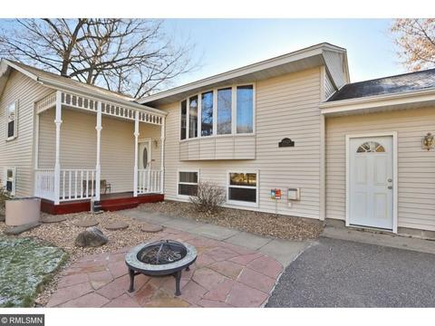 11421 Yates Cir N, Champlin, MN 55316 photo 2