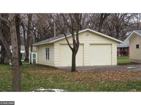 1476 30th St SE, Saint Cloud, MN 56304 photo 2