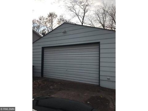 125 E 98th St, Bloomington, MN 55420 photo 2