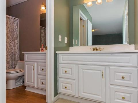 4739 Beacon Hill Rd, Eagan, MN 55122 photo 16