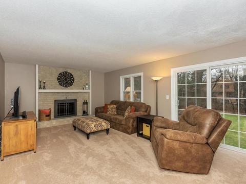 4739 Beacon Hill Rd, Eagan, MN 55122 photo 12