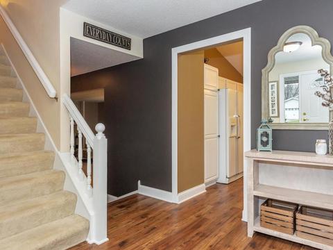 4739 Beacon Hill Rd, Eagan, MN 55122 photo 4