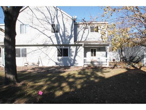 9461 Polaris Ln N, Maple Grove, MN 55369 photo 2