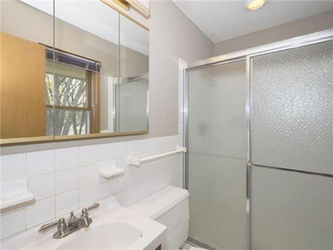 10211 Johnson Cir, Bloomington, MN 55437 photo 16