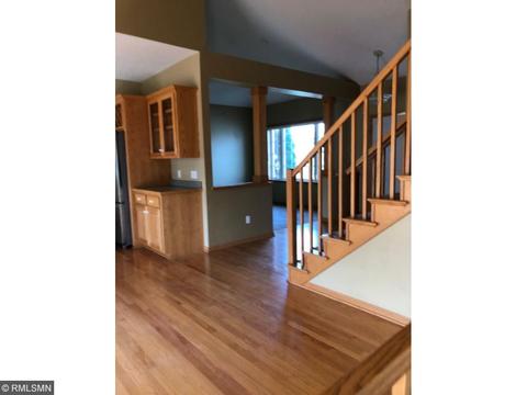 4909 Slater Rd, Eagan, MN 55122 photo 2