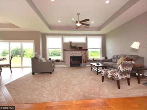 109 Bluff Ln, Dundas, MN 55019 photo 5
