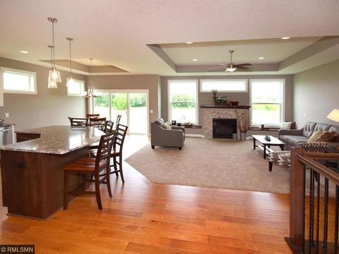 109 Bluff Ln, Dundas, MN 55019 photo 4