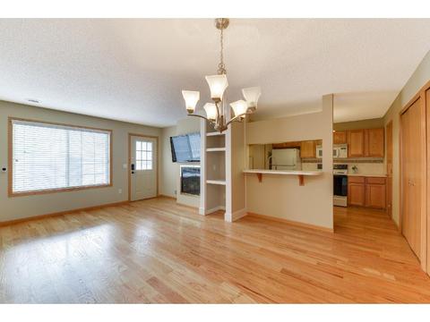 1941 Jan Echo Trl, Eagan, MN 55122 photo 6