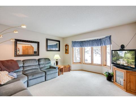 5344 Oxbow Pl, Champlin, MN 55316 photo 4