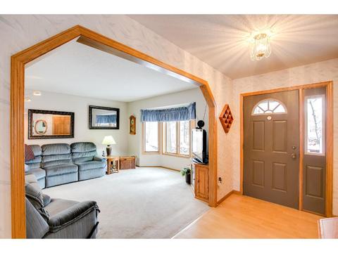5344 Oxbow Pl, Champlin, MN 55316 photo 3