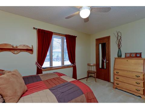 1224 Tananger Ct, Eagan, MN 55123 photo 17