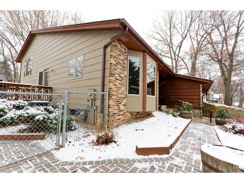 1224 Tananger Ct, Eagan, MN 55123 photo 2