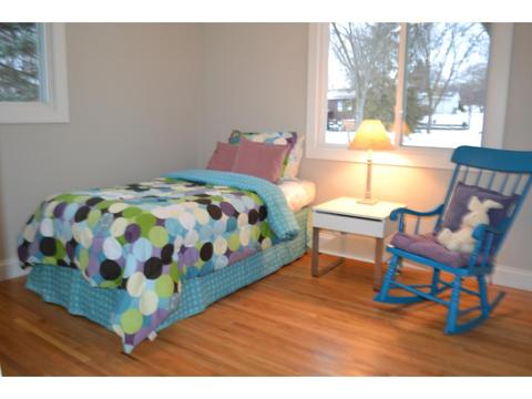 10008 Harrison Rd, Bloomington, MN 55437 photo 12