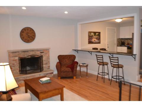 10008 Harrison Rd, Bloomington, MN 55437 photo 3