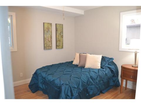 10008 Harrison Rd, Bloomington, MN 55437 photo 9